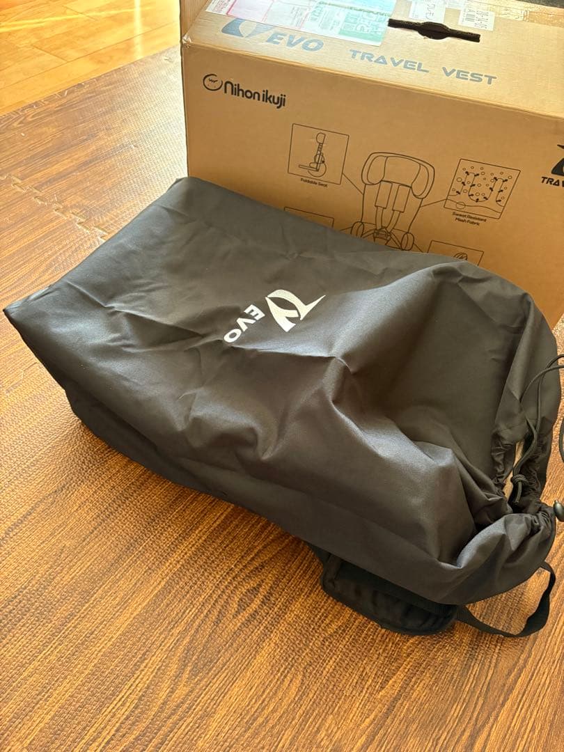 トラベルベストEvo コンパクトチャイルドシート