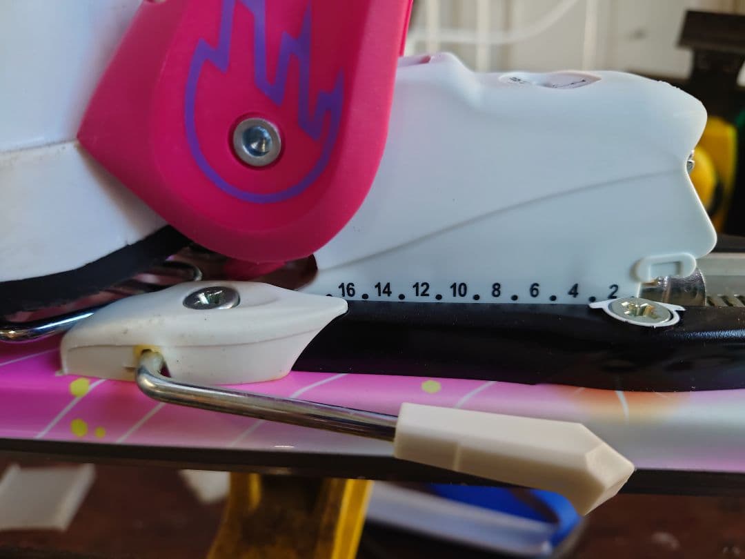 子ども　スキー板　126cm KAZAMA ROCKER ピンク スキー