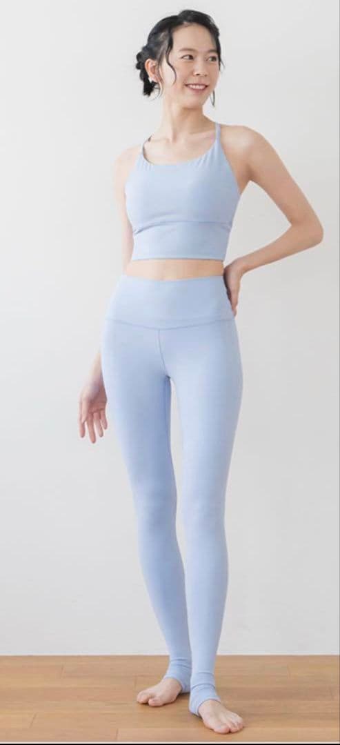 【SUKARA新品・未使用】LAVA ベーシックトレンカレギンス ペールブルーS