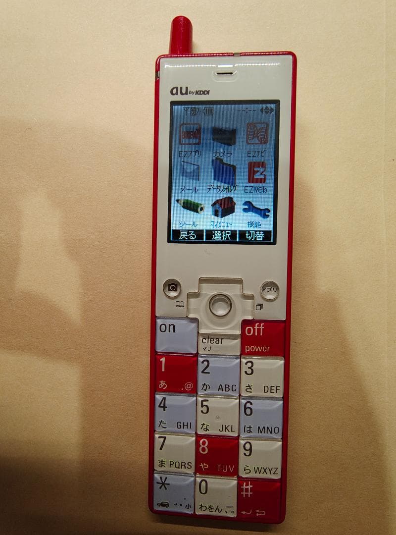 au INFOBAR（初代）ニシキゴイNISHIKIGOI　動作確認、リセット済