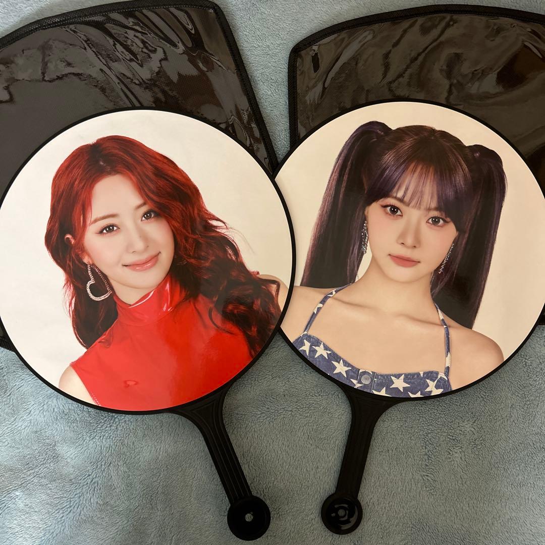 LE SSERAFIMのグッツ