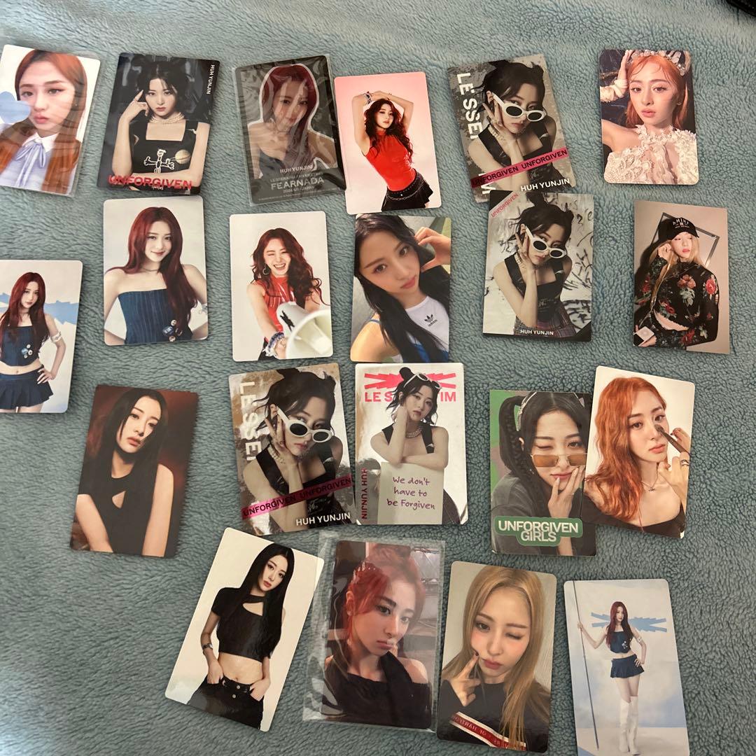 LE SSERAFIMのグッツ