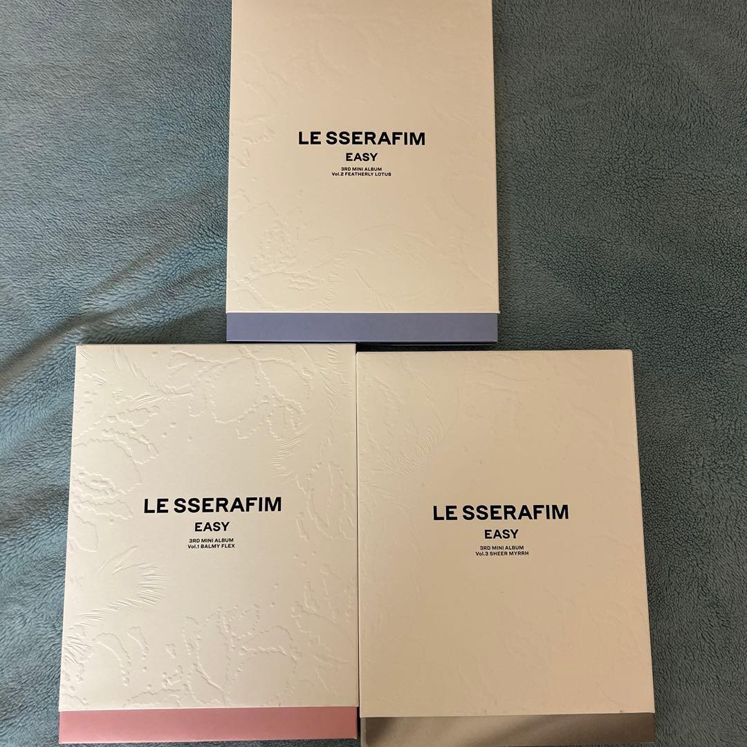 LE SSERAFIMのグッツ
