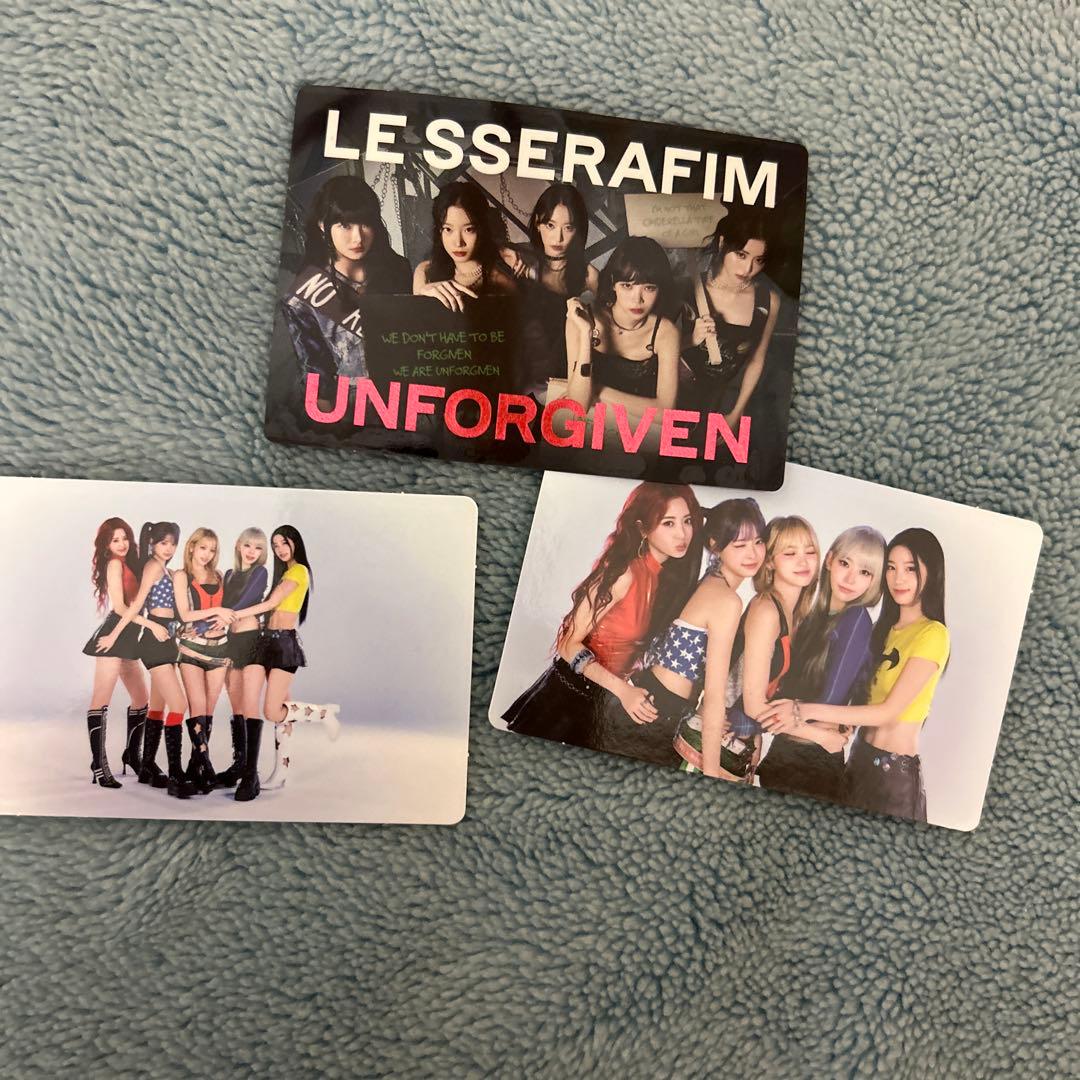 LE SSERAFIMのグッツ