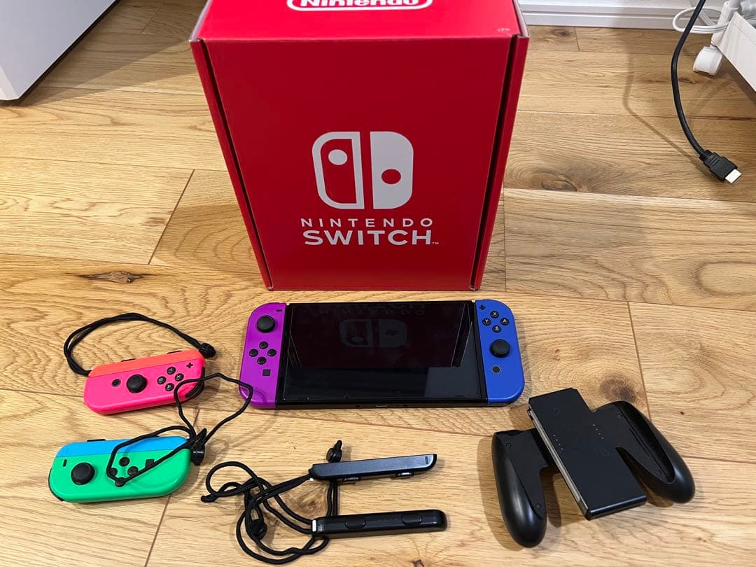 有機EL Nintendo Switch 本体 カラフルJoy-Con付き