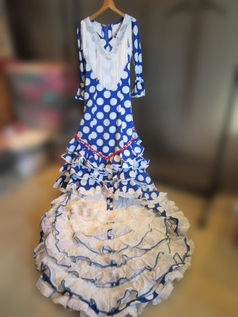 フラメンコドレス 青地に白の水玉模様　バタデコーラ
