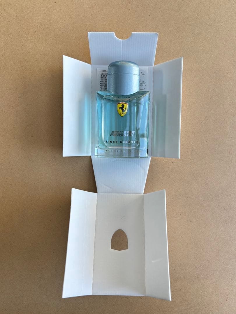 Ferrari フェラーリ ライトエッセンス オードトワレ 75ml