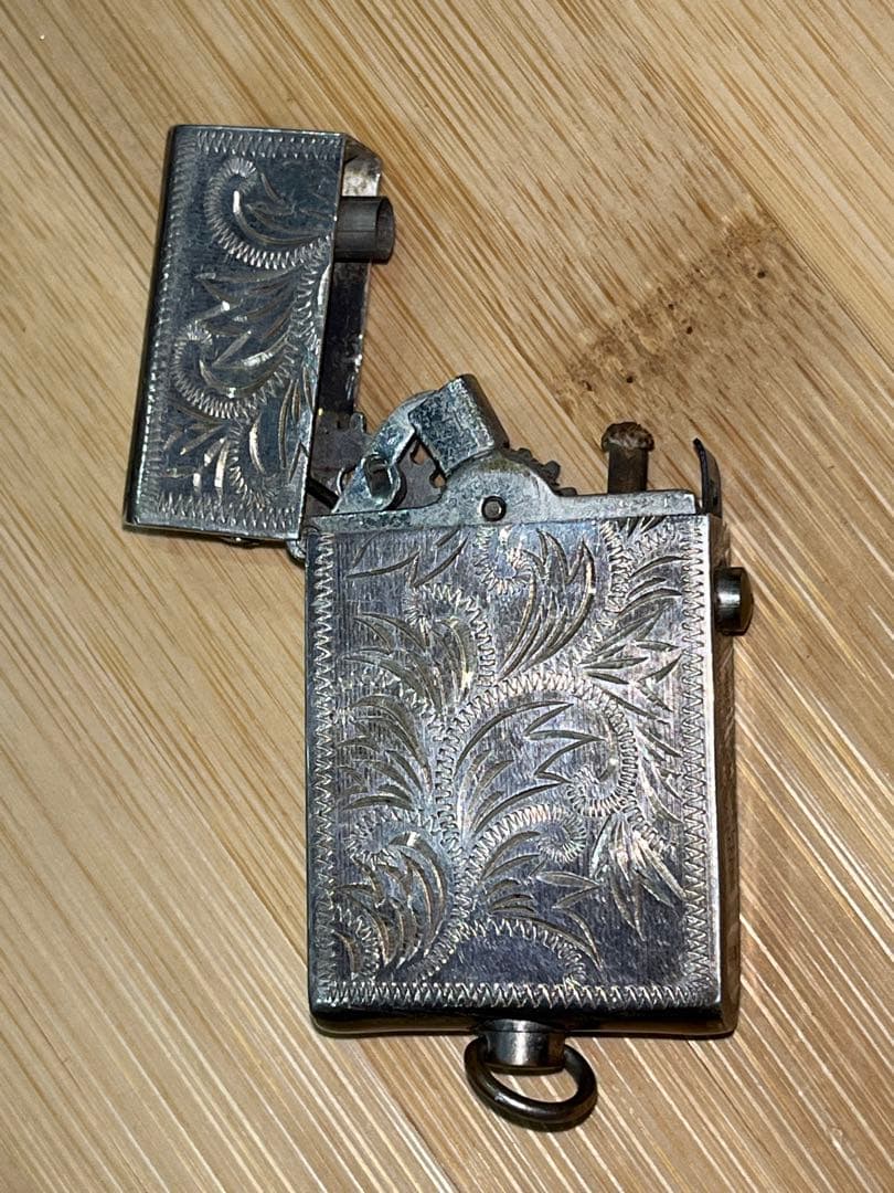 Silver ヴィンテージ オイルライター