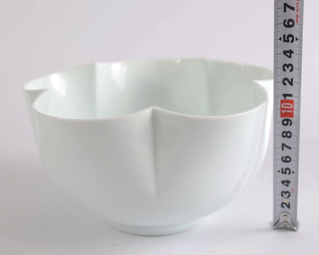 人間国宝 井上萬二 白磁花形花器 共箱 鉢