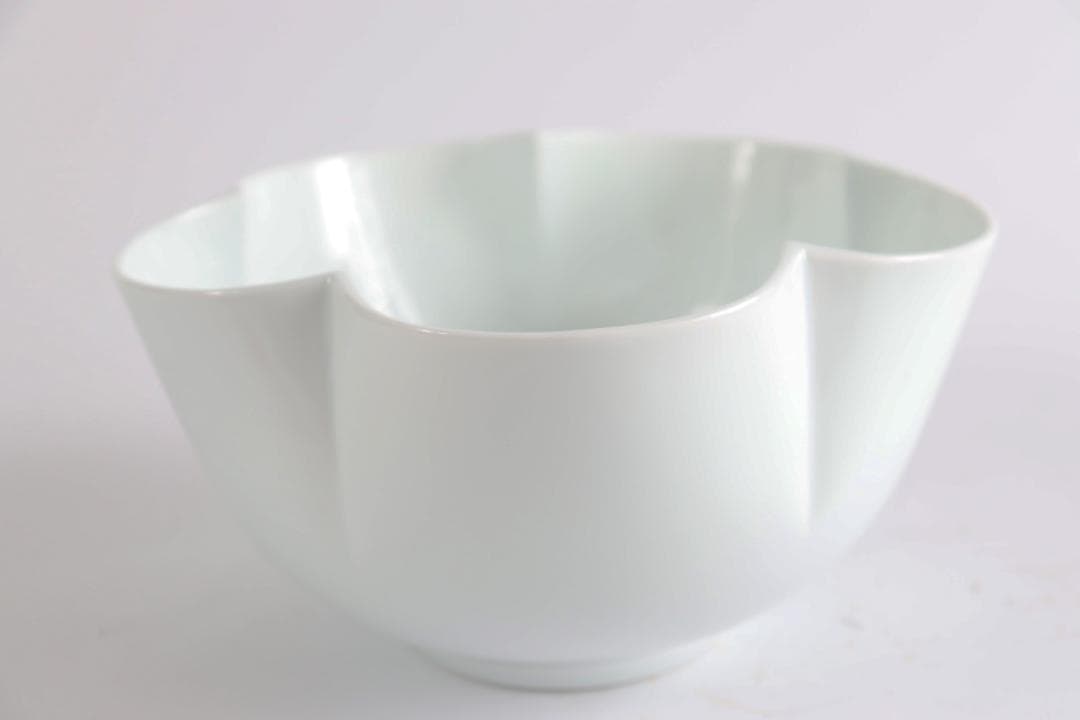 人間国宝 井上萬二 白磁花形花器 共箱 鉢