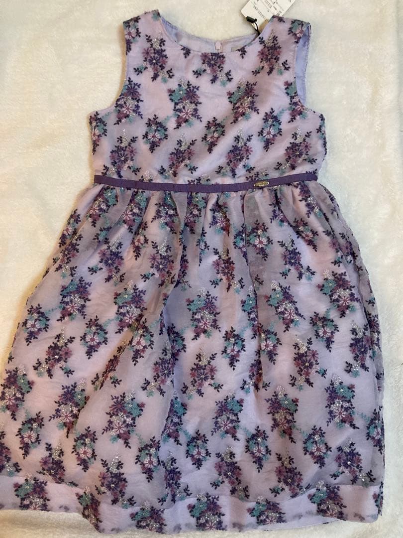 新品未使用ANNA SUI mini 花刺しゅう総柄ワンピース　120