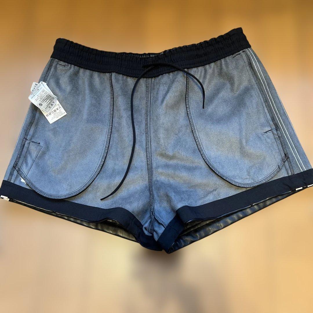 adidas プレザーショーツ　合皮　パンツ　新品　未使用