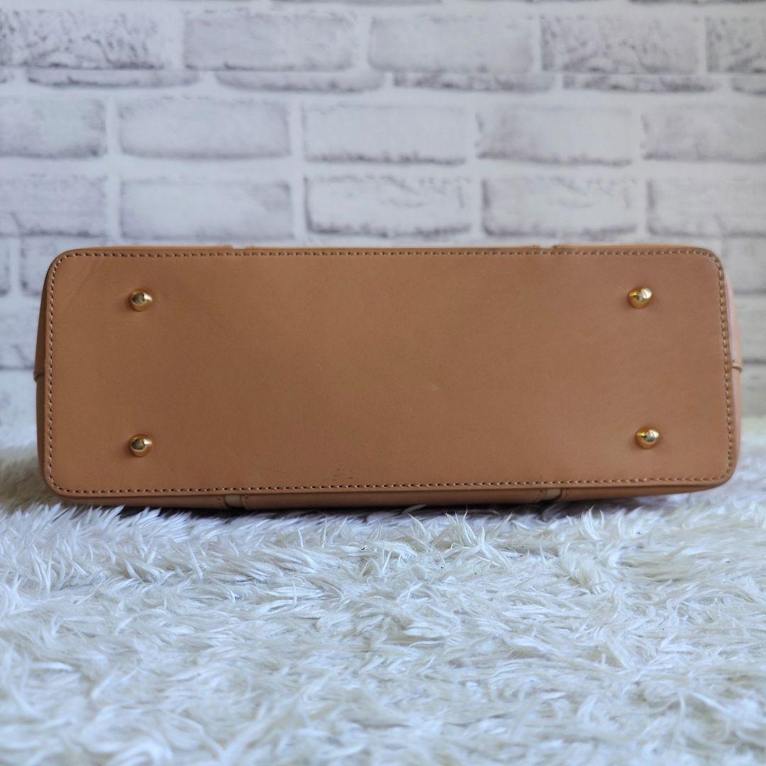 バーバリー トートバッグ ノバチェック レザー ベージュ 型押しロゴ レディース