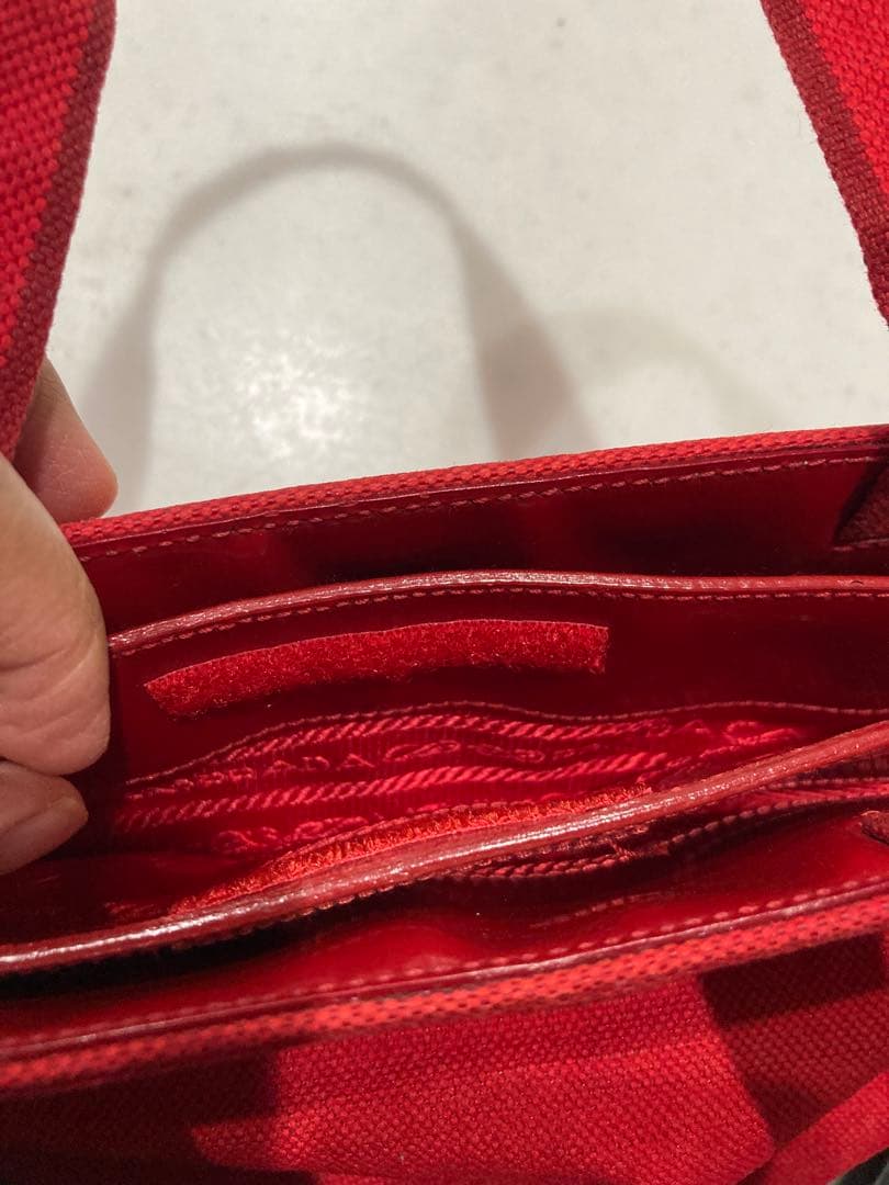 PRADA レッド トートバッグ 認証カード付き