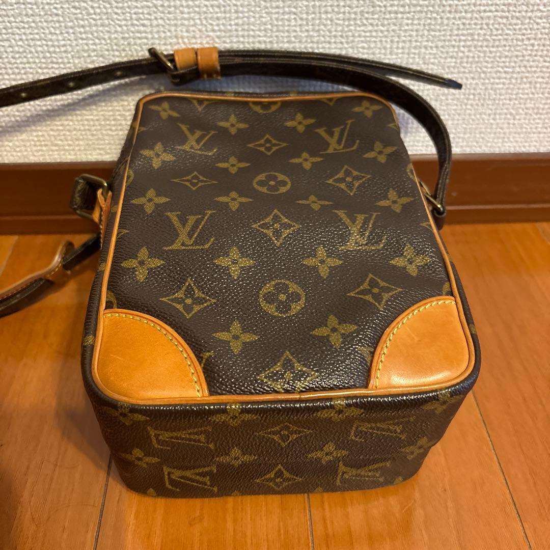 ルイヴィトン モノグラム