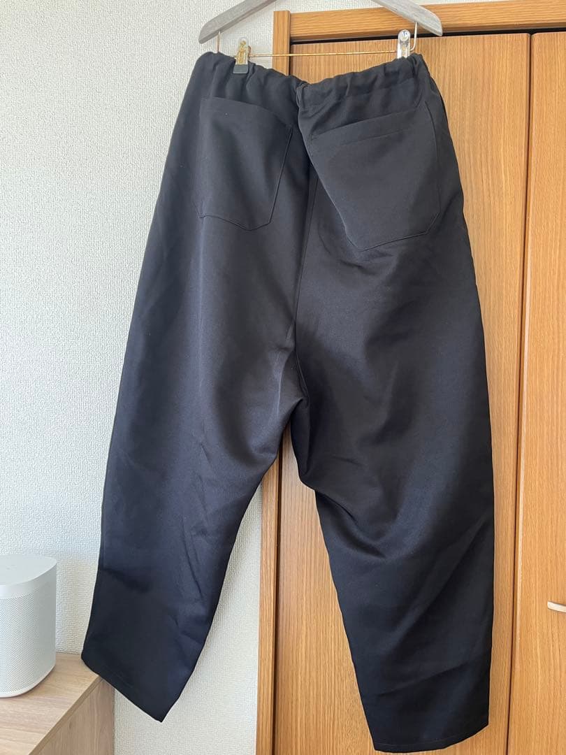 パンツ DIGAWEL tapered black pants