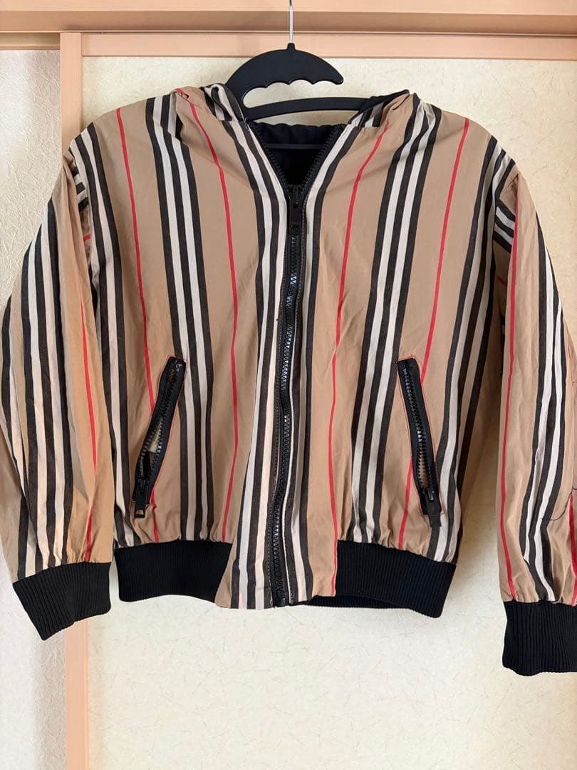 BURBERRY バーバリー　リバーシブルナイロンジャンパー　130