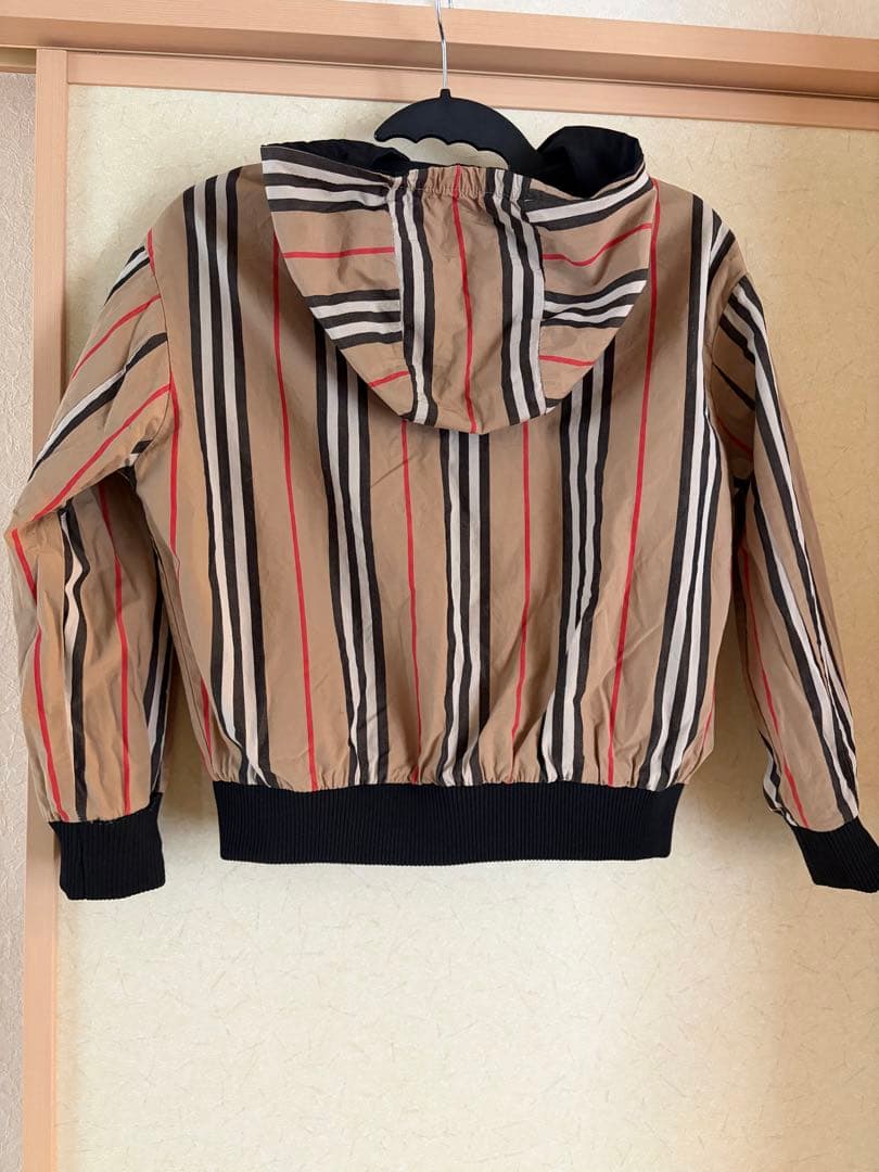 BURBERRY バーバリー　リバーシブルナイロンジャンパー　130