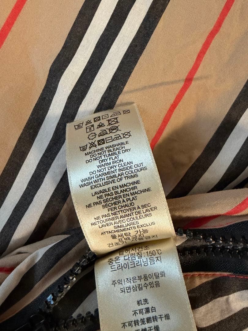 BURBERRY バーバリー　リバーシブルナイロンジャンパー　130