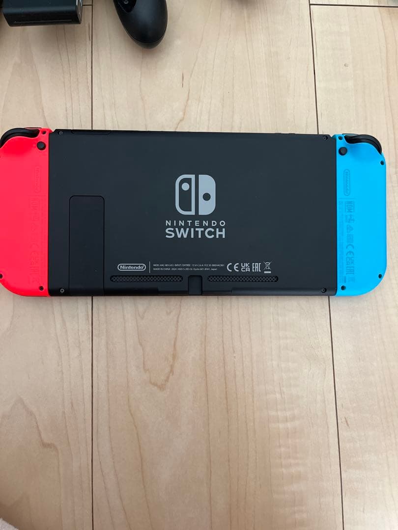 m*ん様 Nintendo Switch ネオンブルー/ネオンレッド 本体