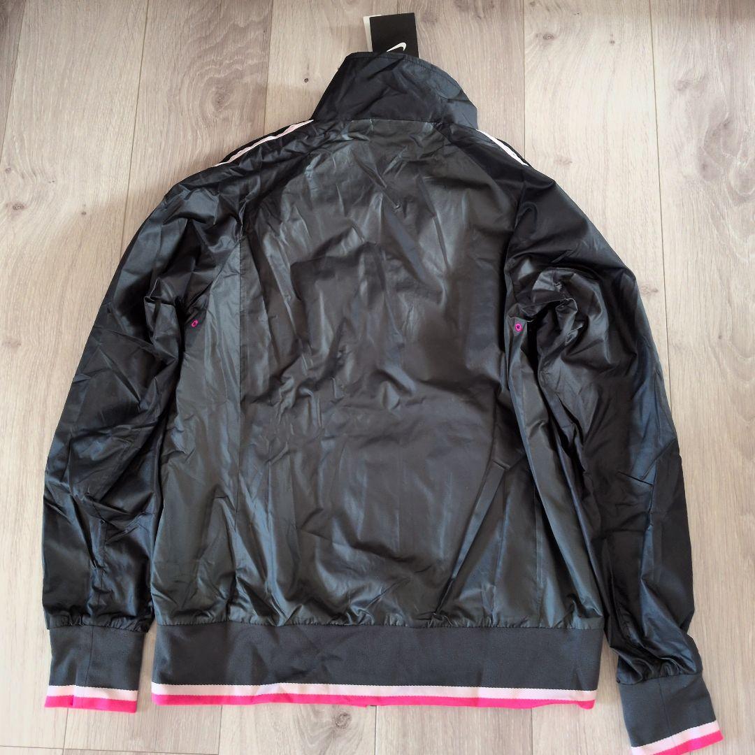 NIKE ナイキ　レディーススポーツウェア　上下セット　☆新品タグ付☆