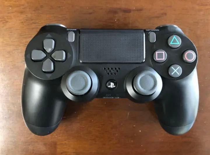 【純正スタンド付属】PlayStation®4 Pro ジェット・ブラック1TB