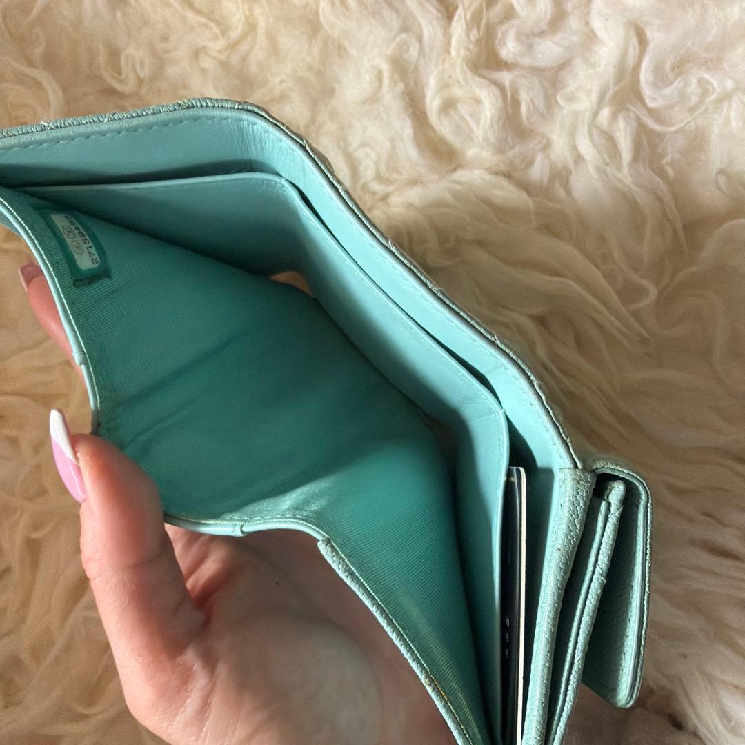 CHANEL キャビアスキンブルーグリーン ボーイシャネル 財布