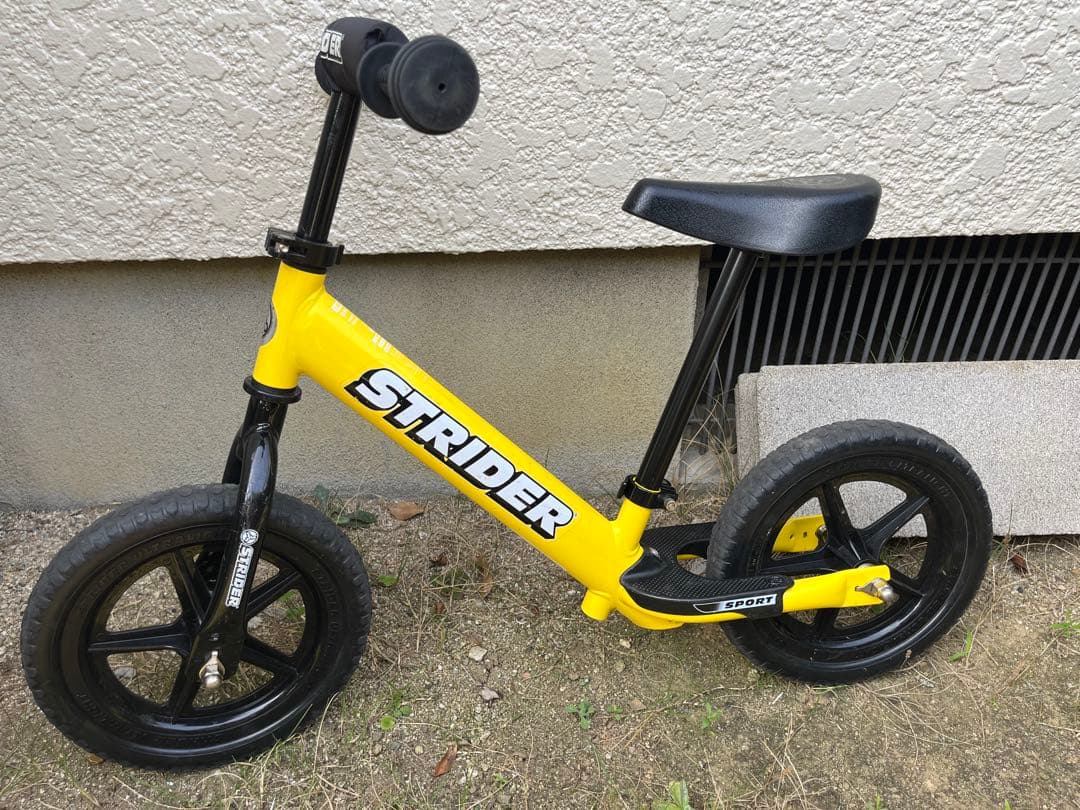 STRIDER スポーツモデル　イエロー 12インチ
