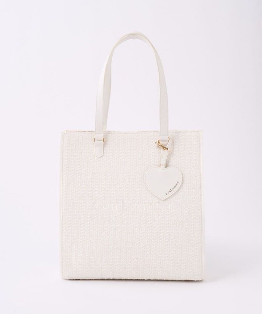 LouLoumei ハートチャーム付きトートバッグ アイボリー 白 ホワイト