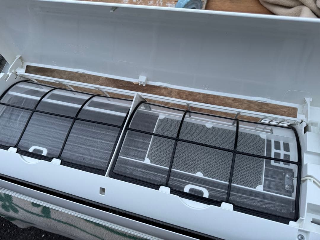 室外機も込 ダイキン 6畳用 エアコン クーラー 2.2kw 2020年製 22