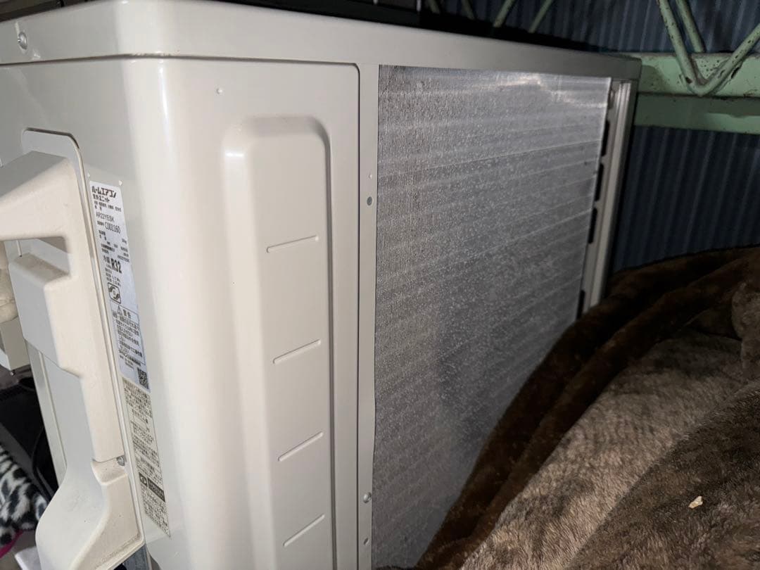 室外機も込 ダイキン 6畳用 エアコン クーラー 2.2kw 2020年製 22