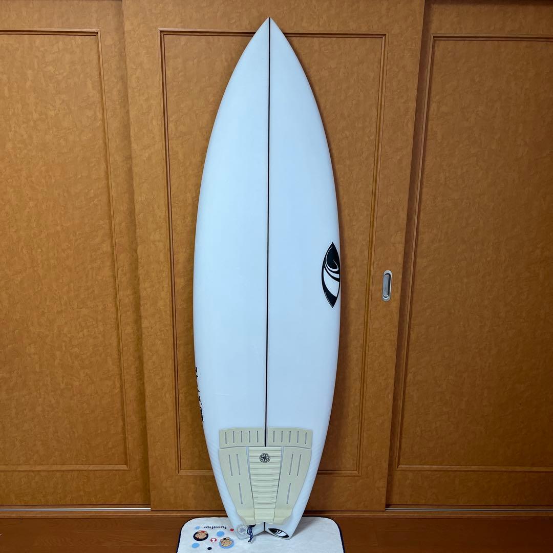 Sharp Eye シャープアイサーフボード　ストームズツインターボ　5’9”