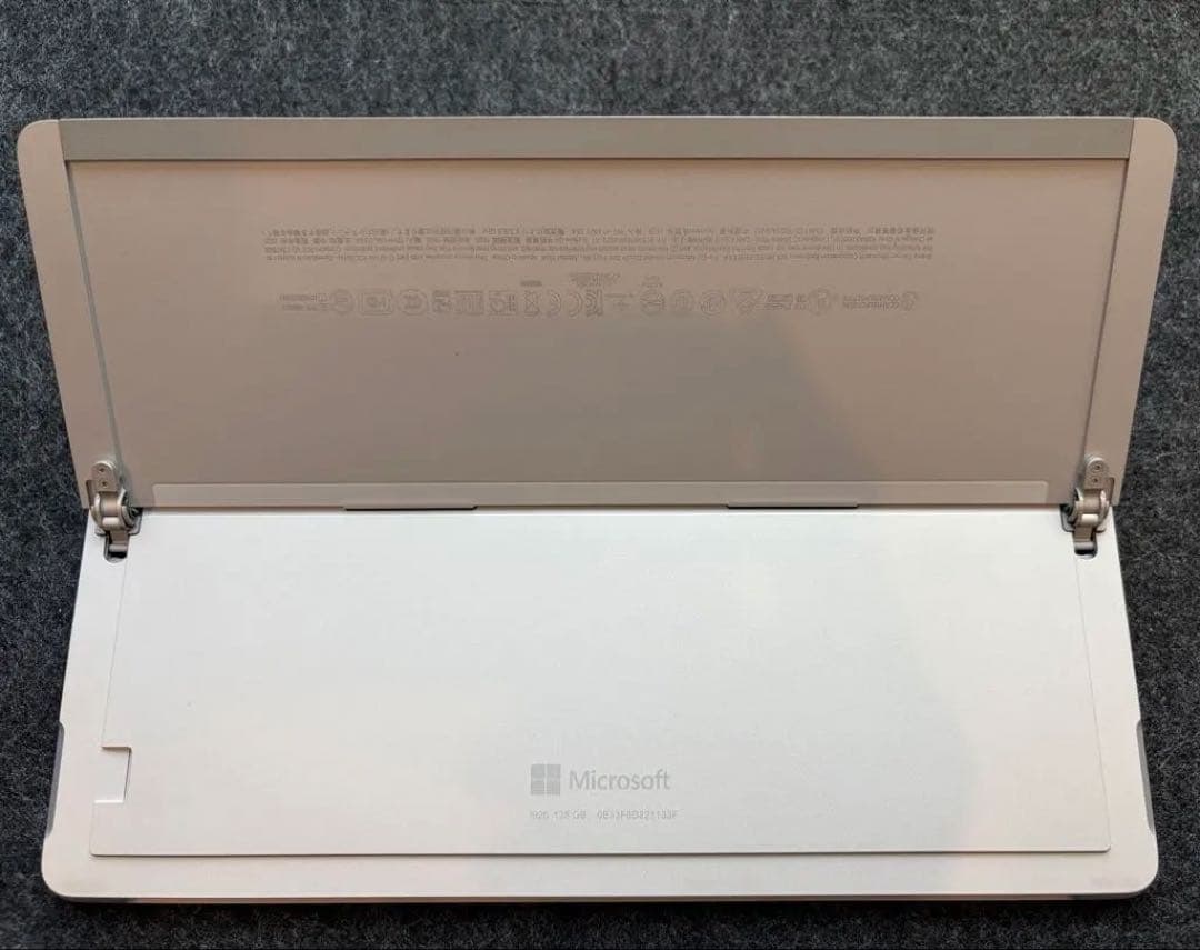 K*ウ様 【希少】Surface Go3 Core i3 8GB SSD128G