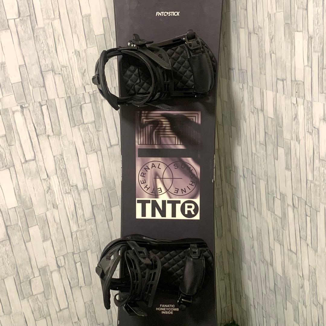 良品 FNTC TNTR 147cm板 グラトリ STEPCHILDビンディング