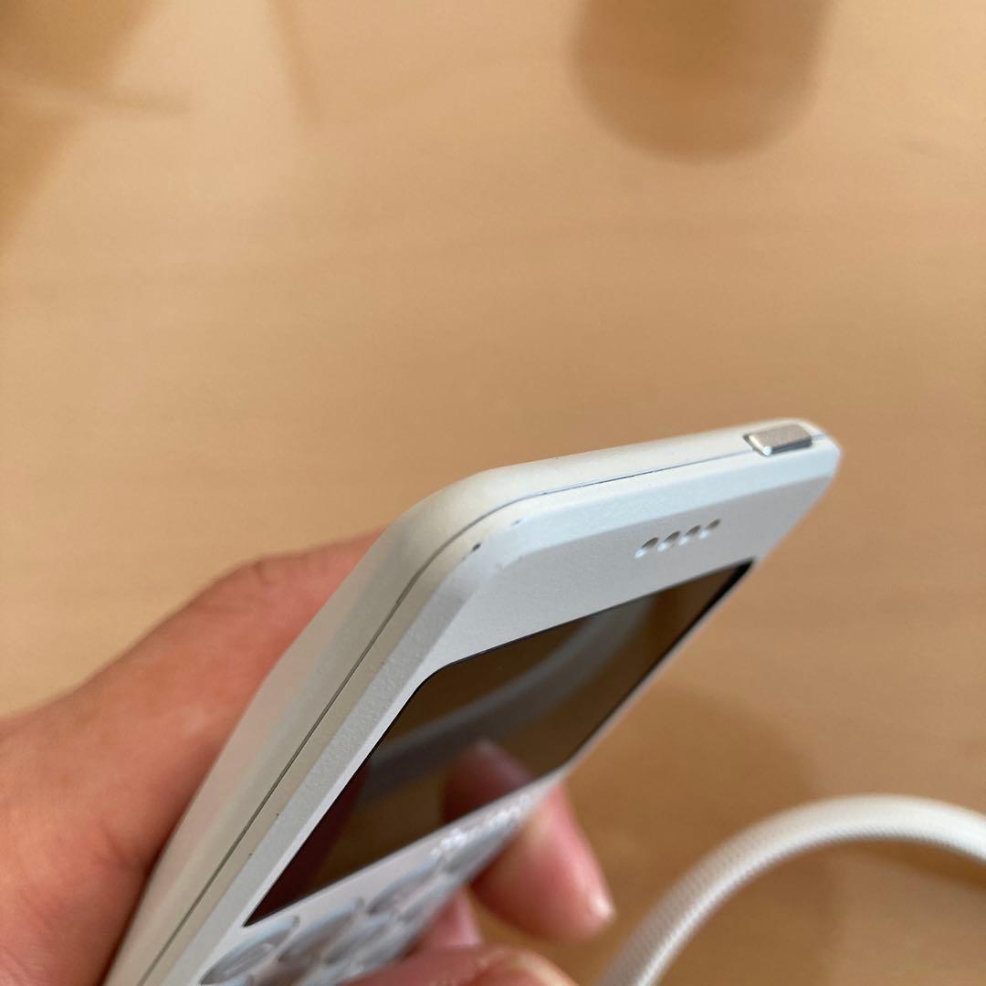 Punkt. MP 02 ホワイト 携帯電話本体