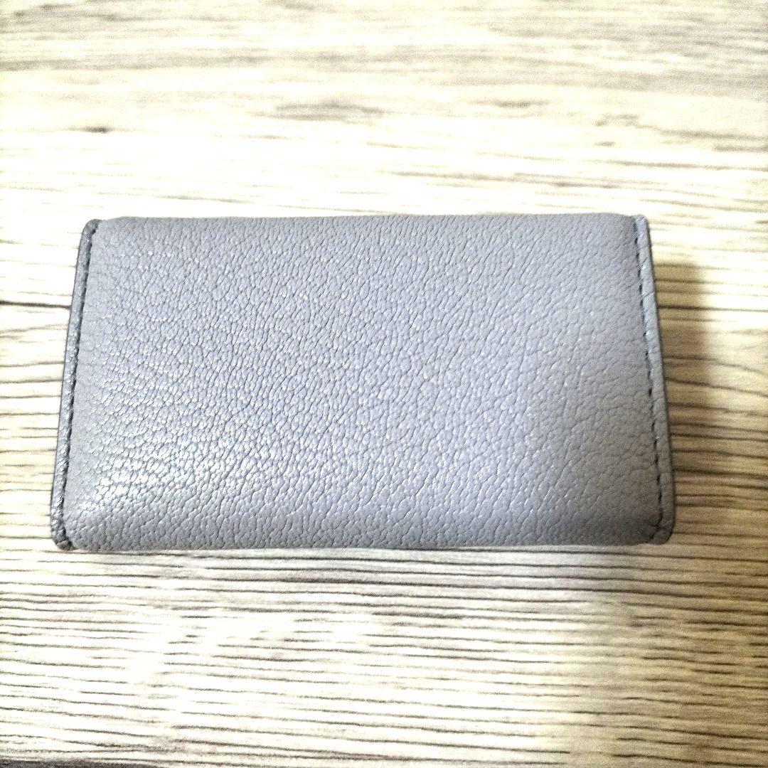 未使用 ミュウミュウ マドラス レザー 6連 キーケース グレー