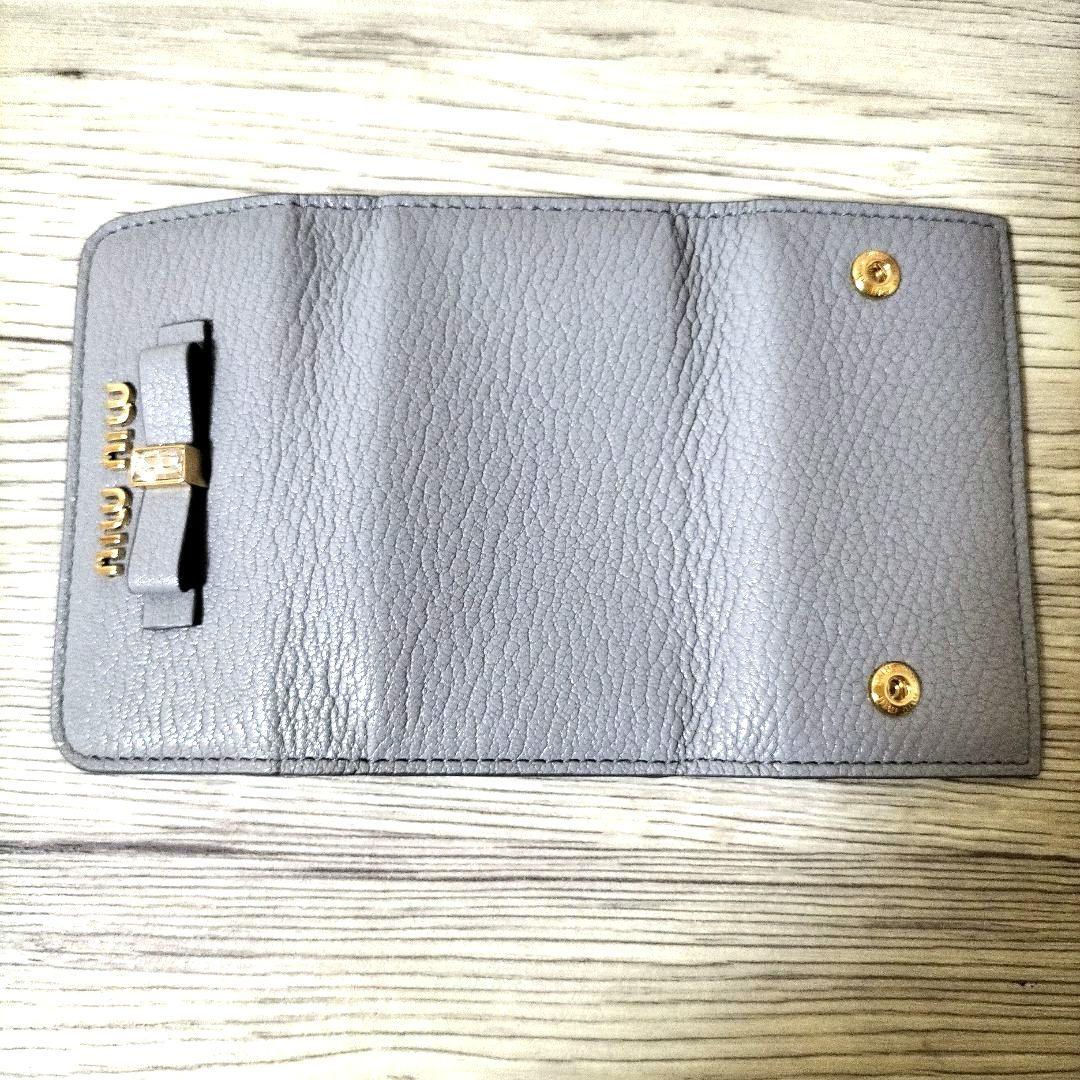 未使用 ミュウミュウ マドラス レザー 6連 キーケース グレー