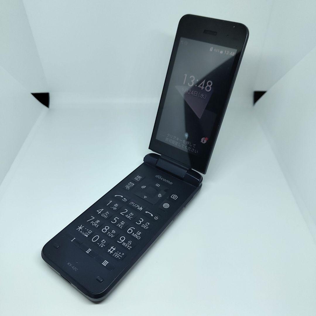 docomo DIGNOケータイ KY-42C 折りたたみ ガラホ ブラック ①