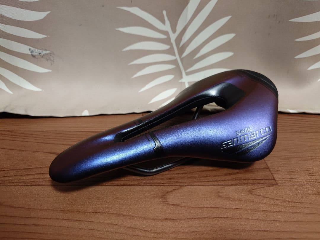 Selle サンマルコ　ショートフィット　パープルサドル