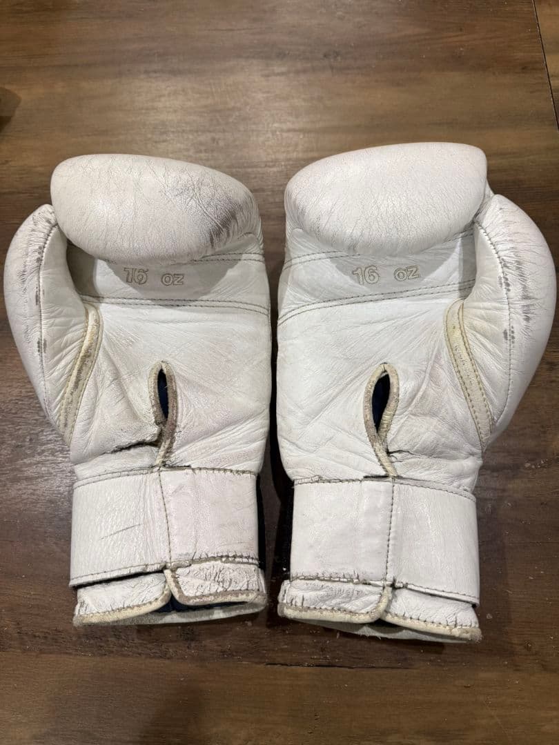 Winning ボクシンググローブ 16 oz ホワイト