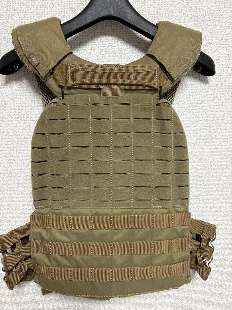 5.11 プレートキャリア