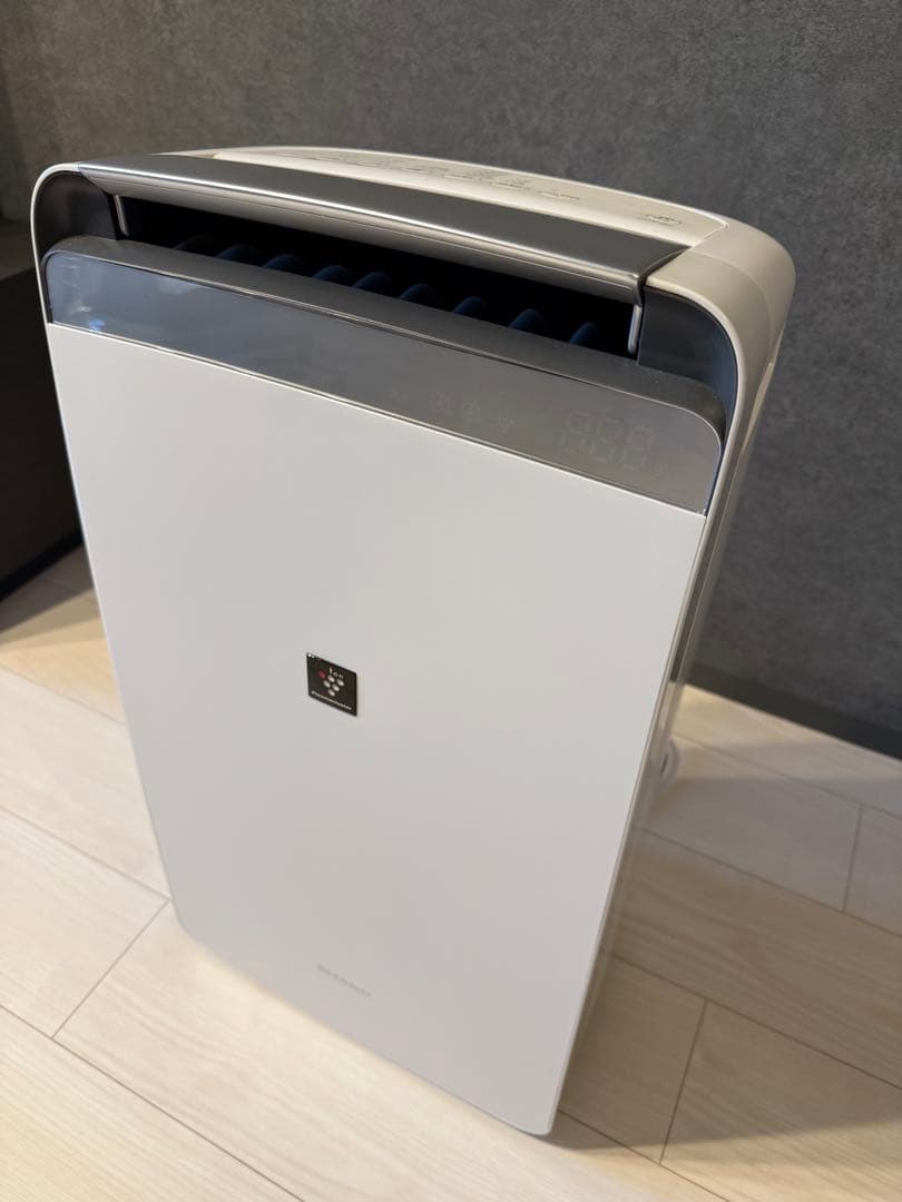 シャープ 衣類乾燥 除湿機 CV-P180-W プラズマクラスター 7000