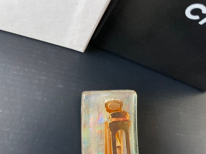 CHANEL ヴィンテージ　ホログラムバレッタ