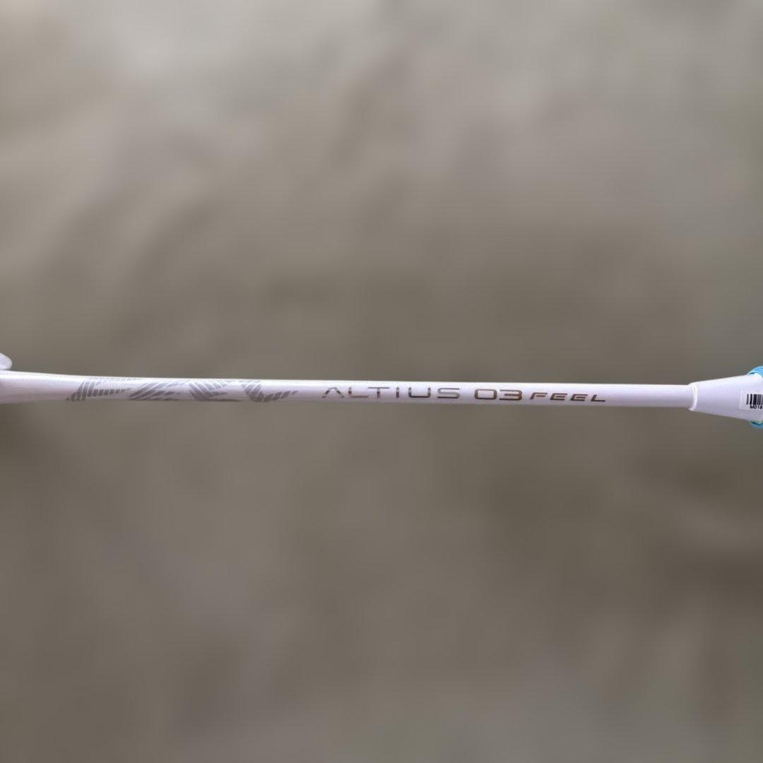 ミズノ　アルティウス03feel バドミントンラケット