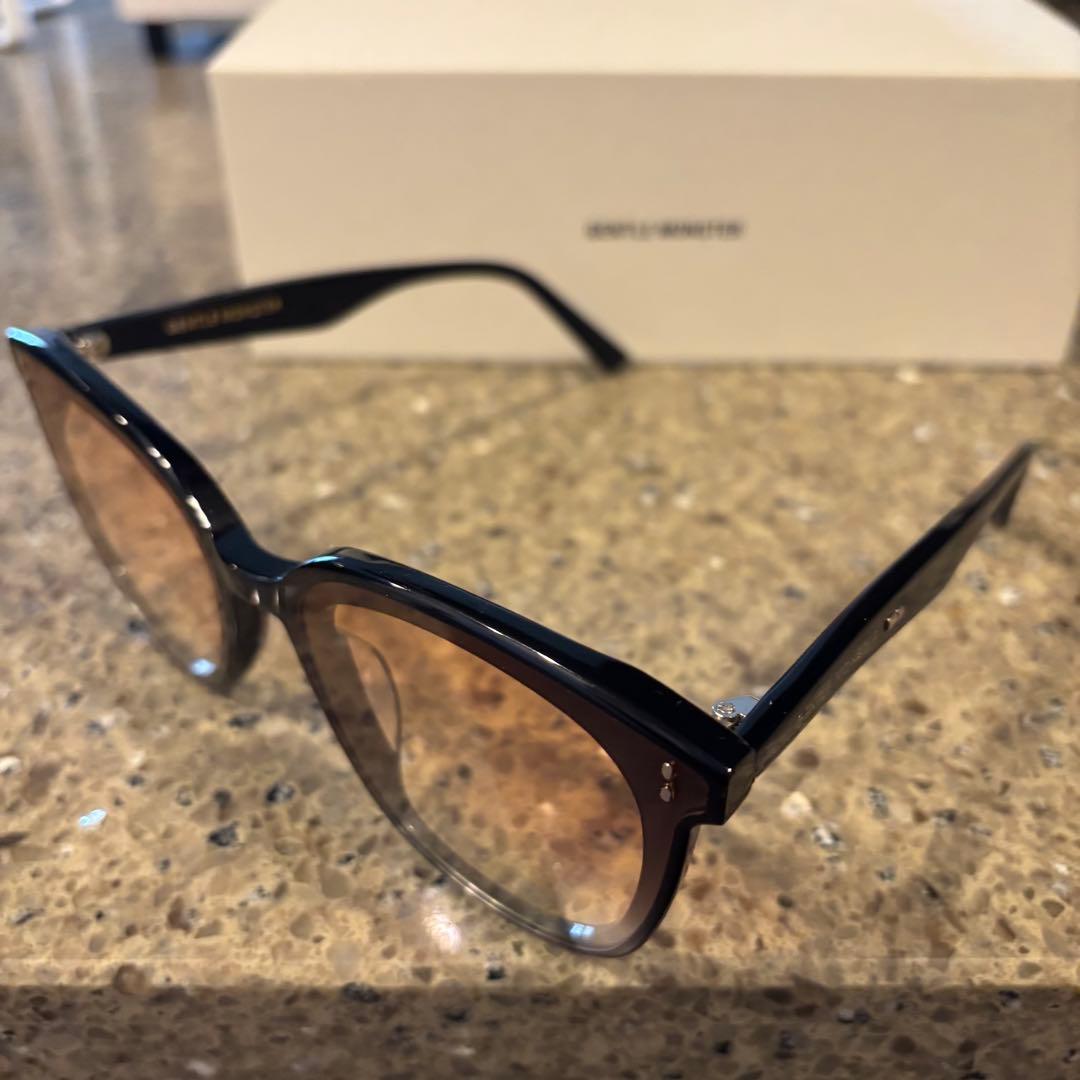 ジェントルモンスター　GENTLE MONSTER ROSY グラデーション