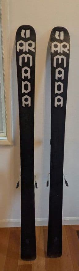 アルマダ ARMADA Victa 93 167cm