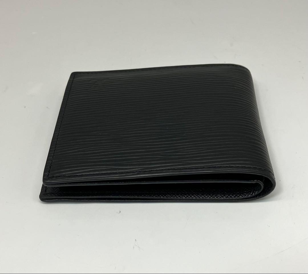 ⭐️ 新型 極美品 ルイ・ヴィトン エピ マルコ 二つ折り財布 ブラック 鑑定済