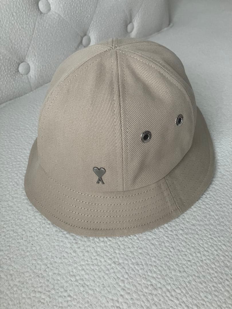 早い者勝ち！　AMI PARIS ベージュ　バケットハット　新品