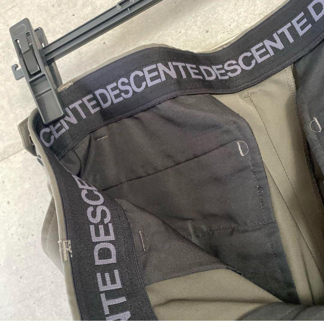 【美品】DESCENTE グレー スリムフィット セットアップ