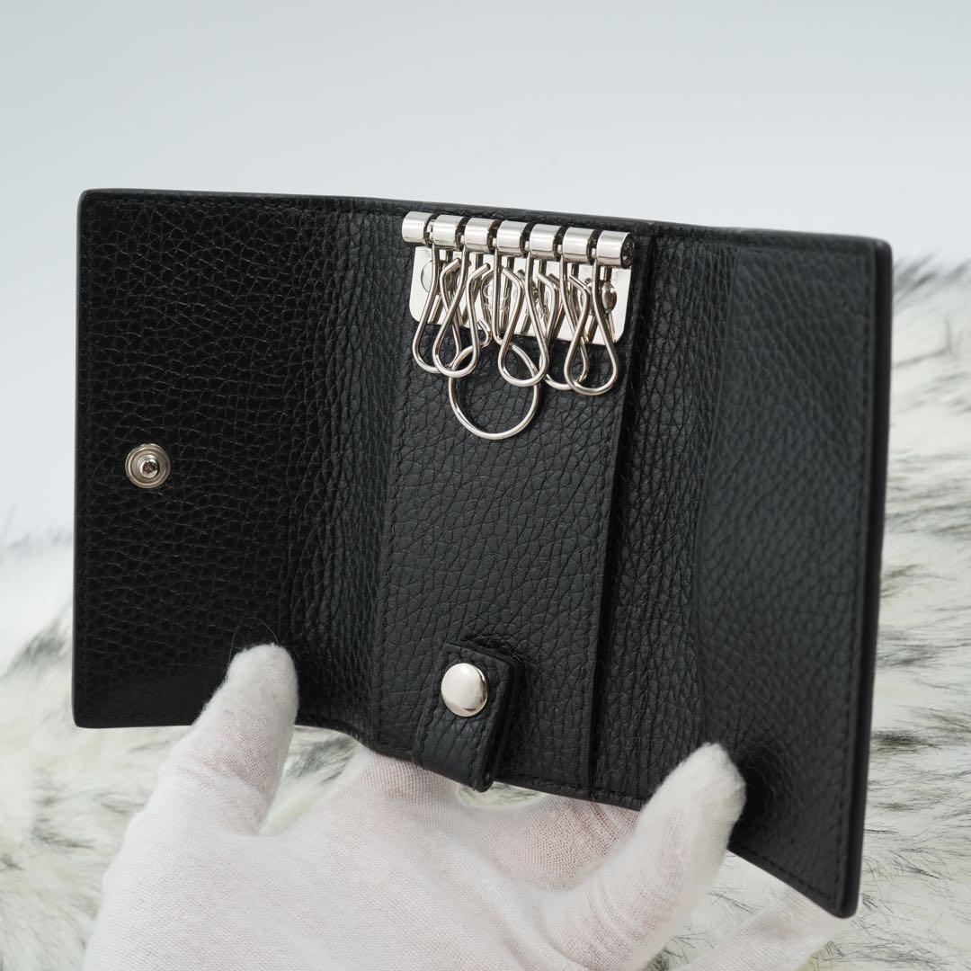 未使用品　GUCCI グッチ　6連キーケース　三つ折り　GG柄　ブラック　希少